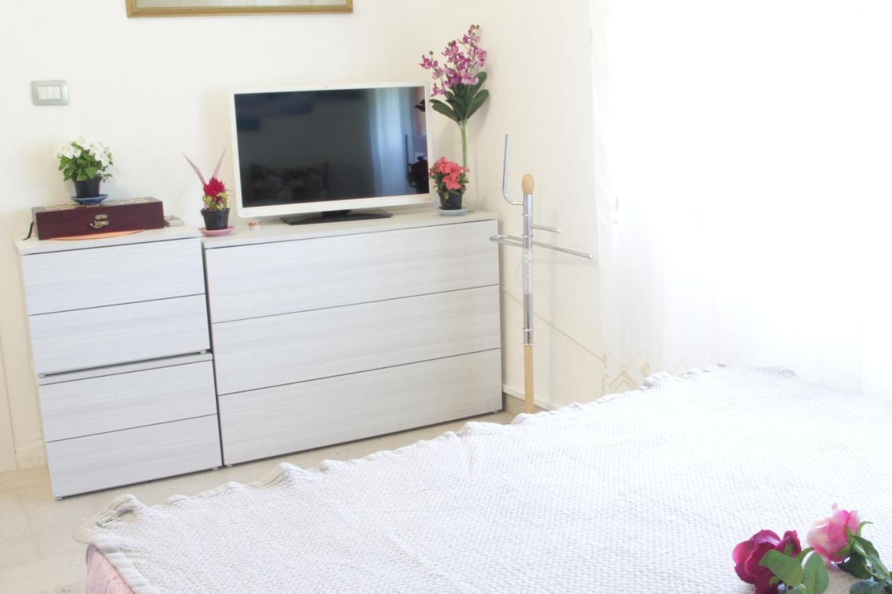 קררה Villa Chiara Affitta Camere מראה חיצוני תמונה